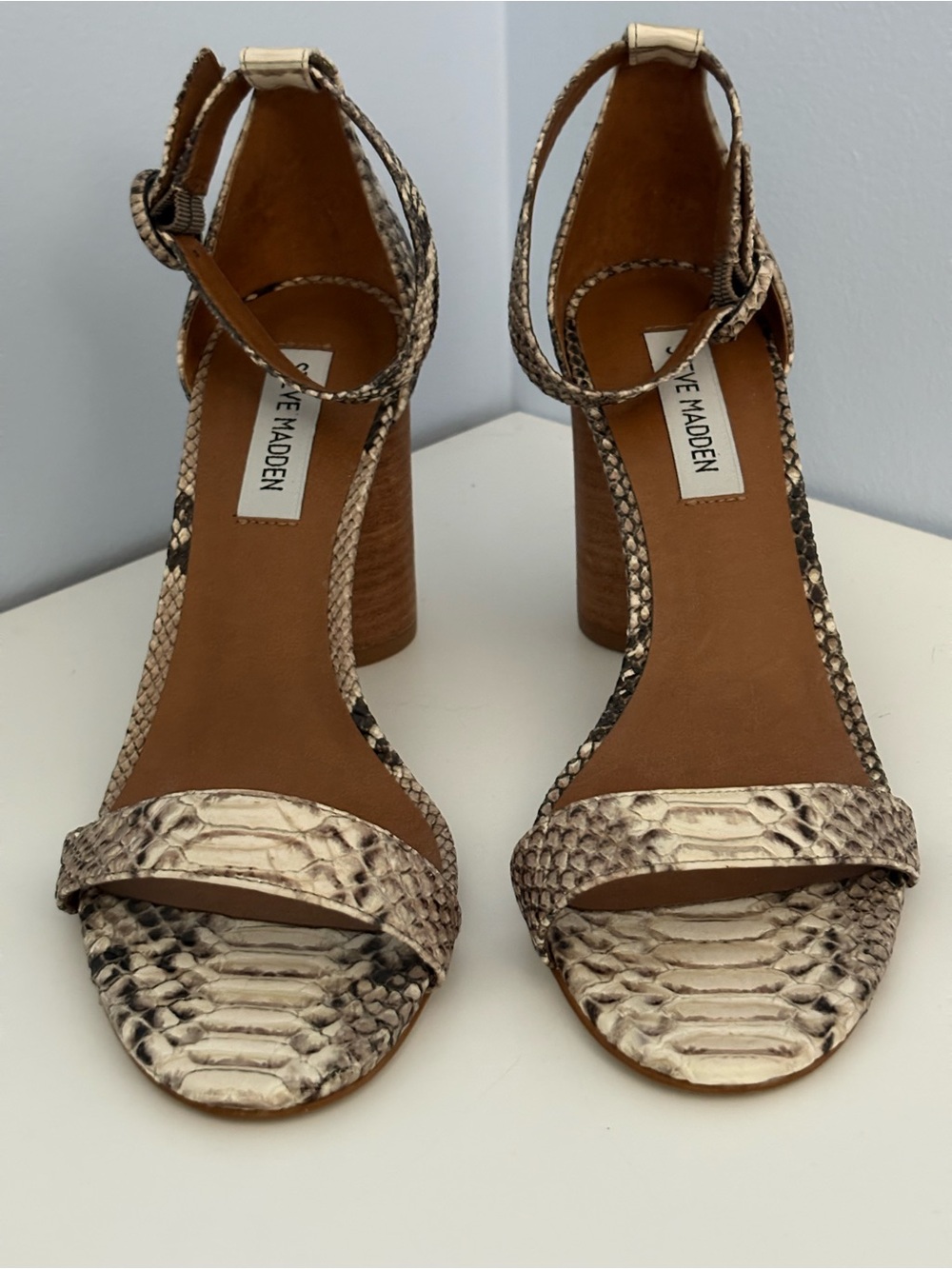 Steve Madden Cream & Gray Snake-Print Block Heel Sandals 8